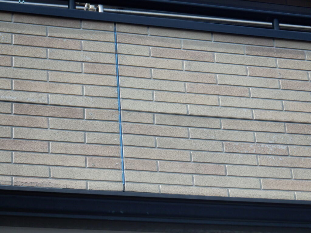 【厚木市×外壁塗装】🏠 外壁の反りは放置して大丈夫？